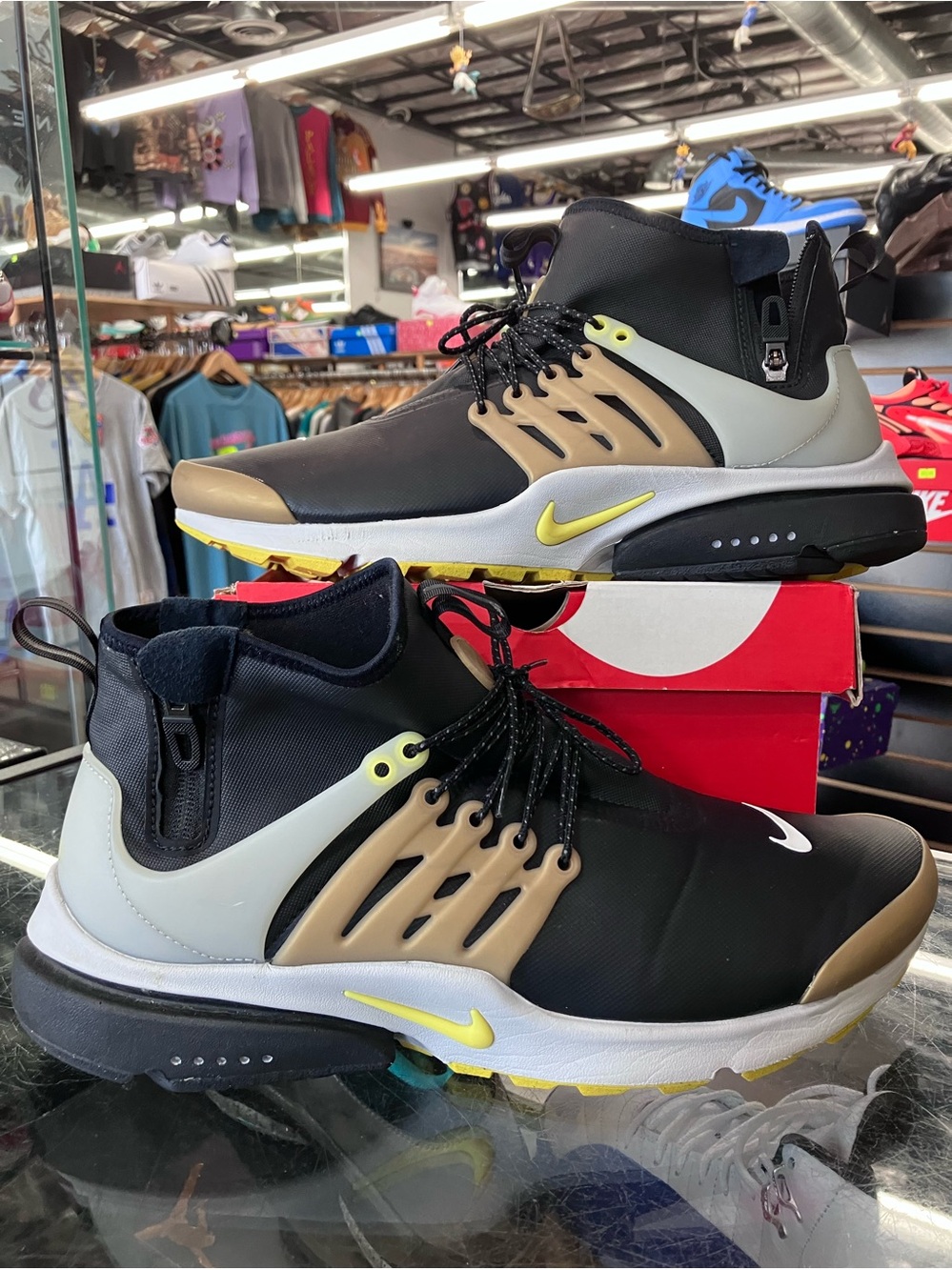 Nike Air Presto Mid Utility Black Yellow Streak Size 12